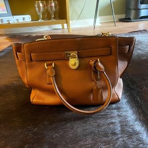 Michael Kors handbag in luggage color